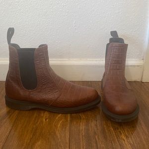 Dr. Marten Chelsea boots
